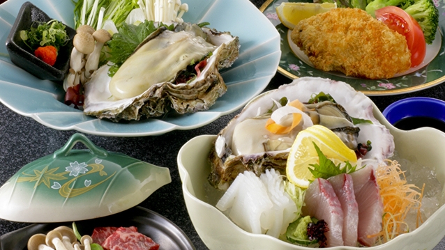 ◆岩牡蠣会席♪お1人様に岩ガキ「夏珠」３個使用♪伊根湾の恵み！芳醇な磯の香り海のミルクを堪能！