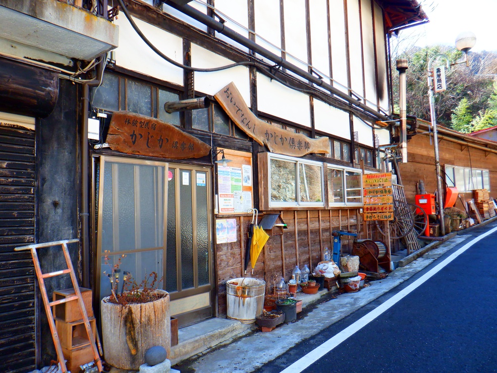 山岳信仰と日本の原風景を巡る旅＆#10069；　＜秘境の古民家群・石垣群・石仏・座禅＞