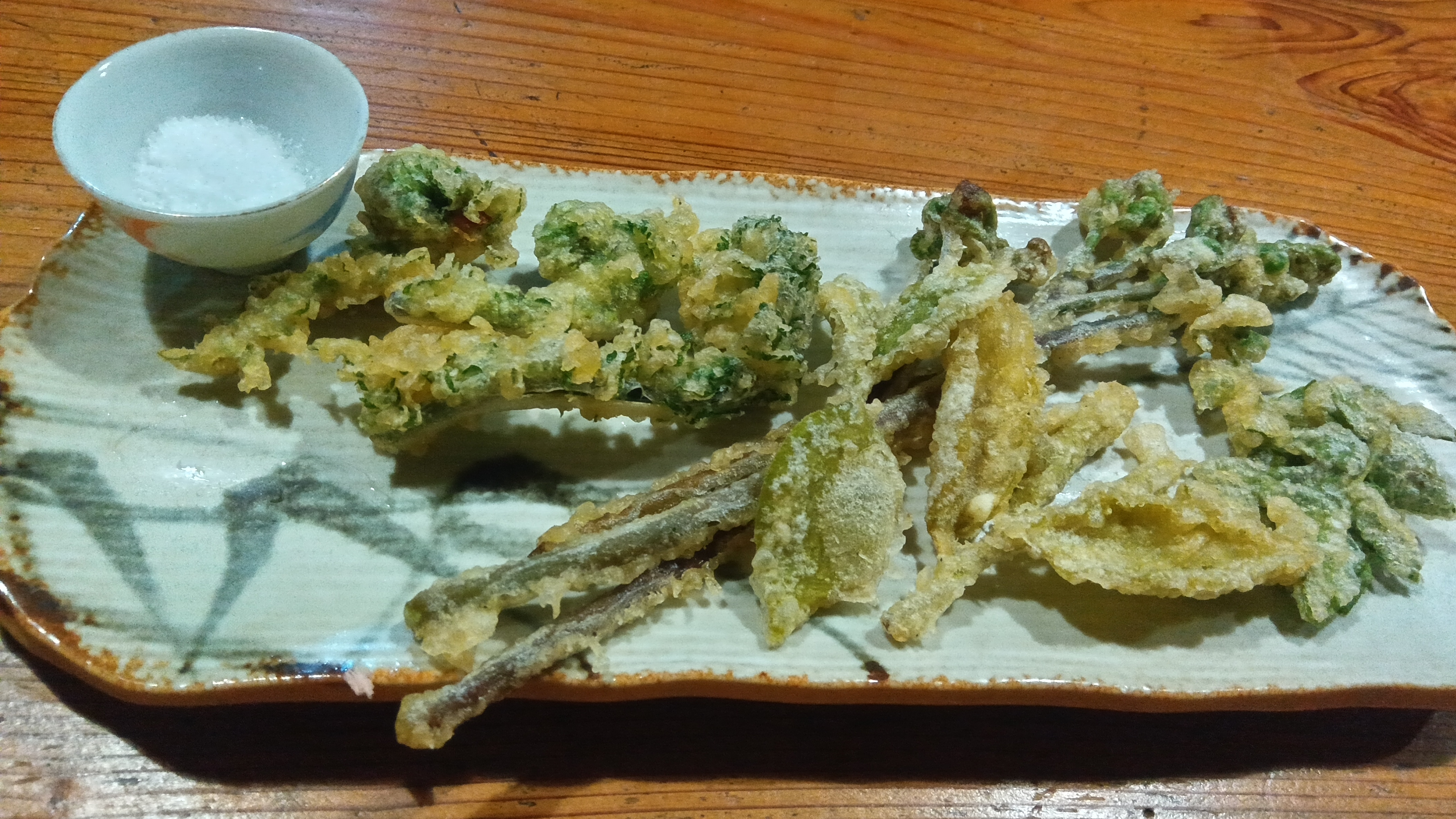 春の山菜の天ぷら