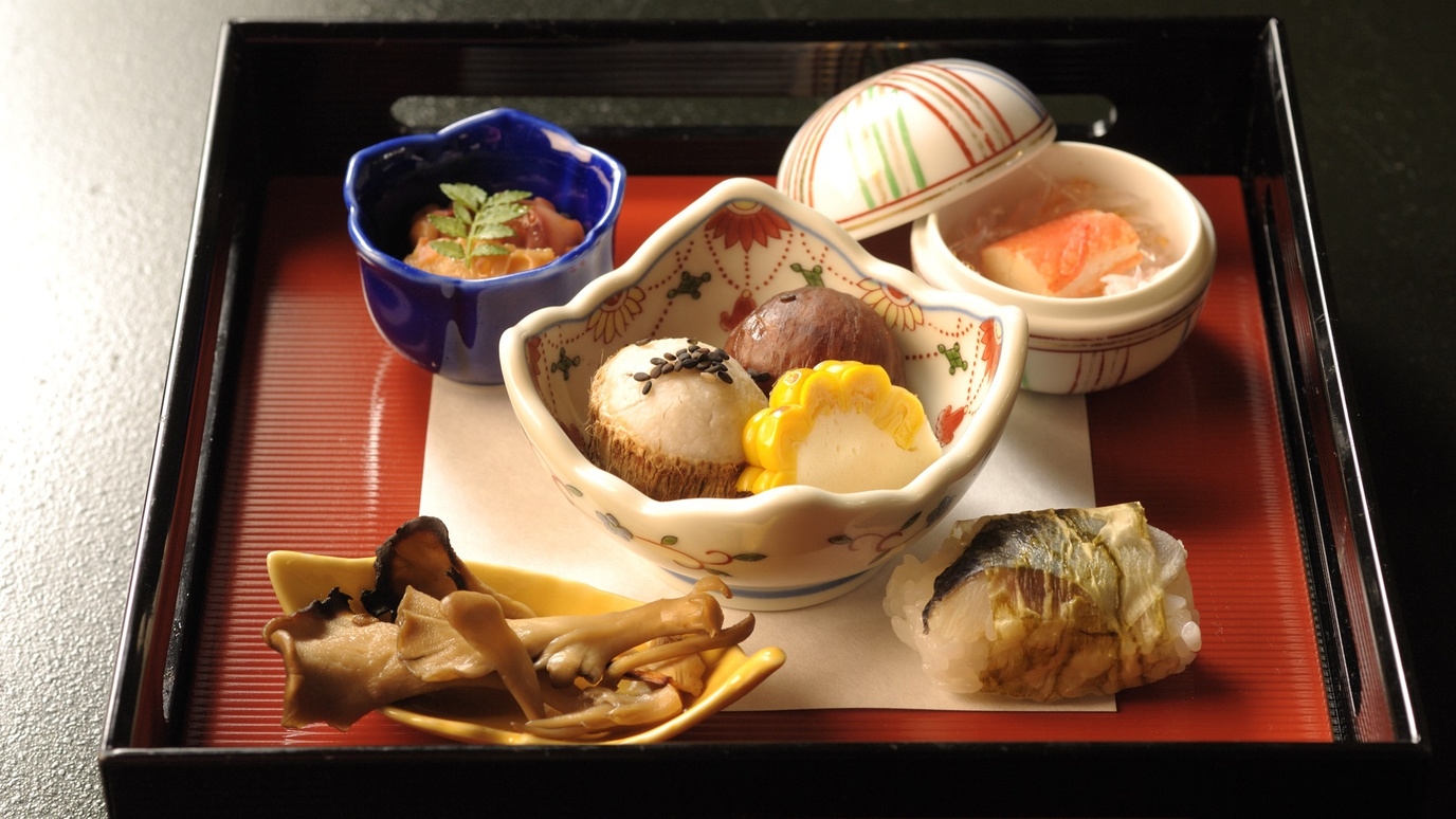 【秋の味覚】松茸の土瓶蒸し＆松茸の天ぷら付会席料理／朝夕お部屋食で箱根満喫♪