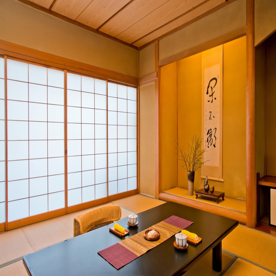 【秋の味覚】松茸の土瓶蒸し＆松茸の天ぷら付会席料理／朝夕お部屋食で箱根満喫♪