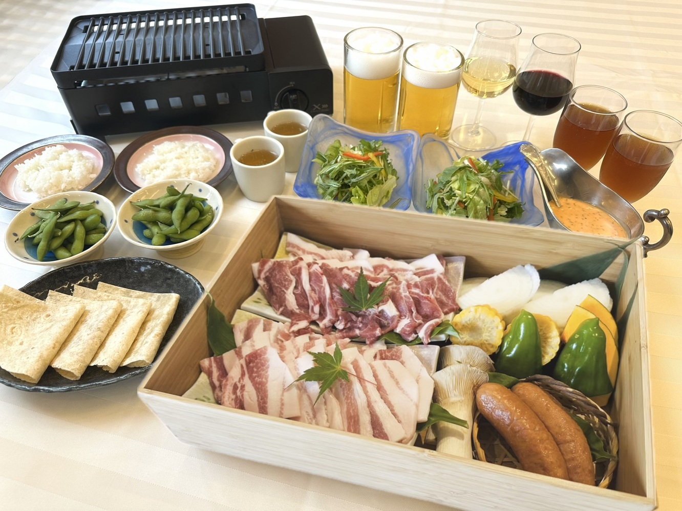 日帰り★やまゆりポークBBQプラン★フリードリンク＆フードバー付き大満足プラン！室内開催で快適BBQ