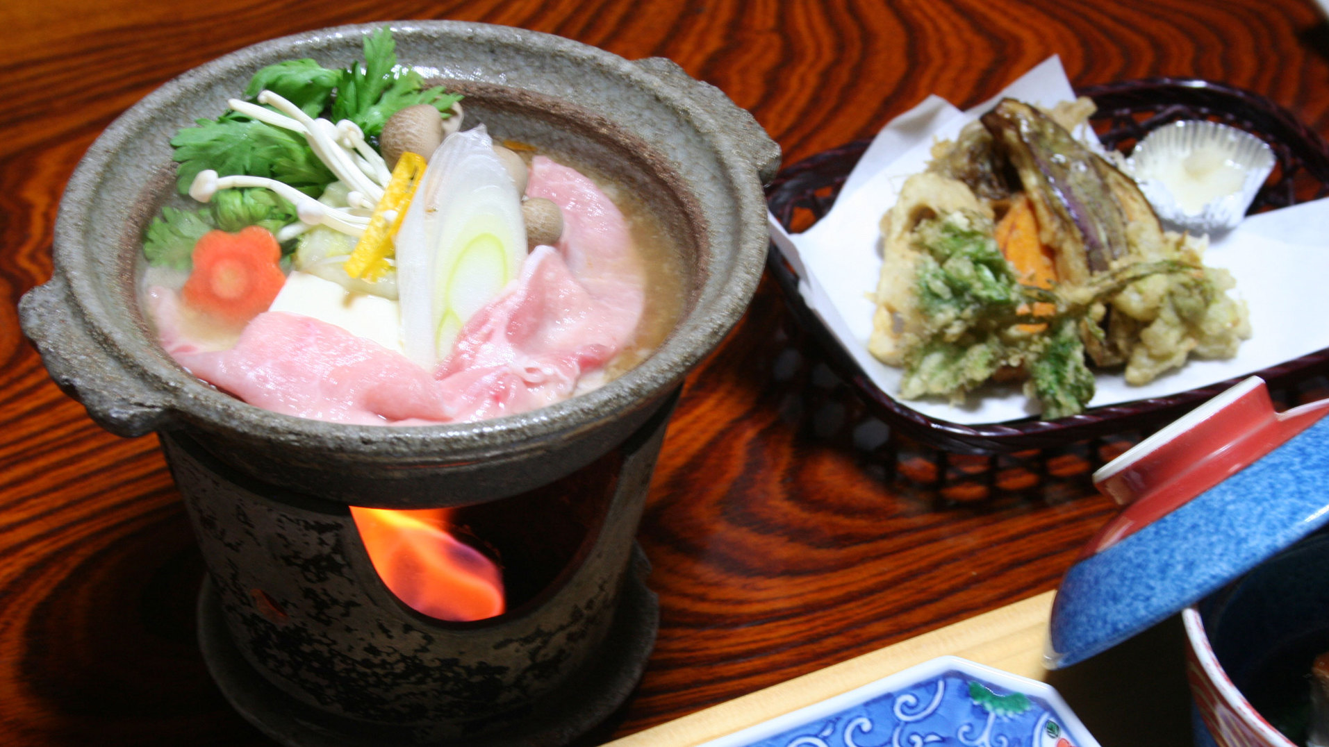 ◆夕食付プラン◆朝寝坊OK！湯の花浮かぶ贅沢な温泉でのんびり…★