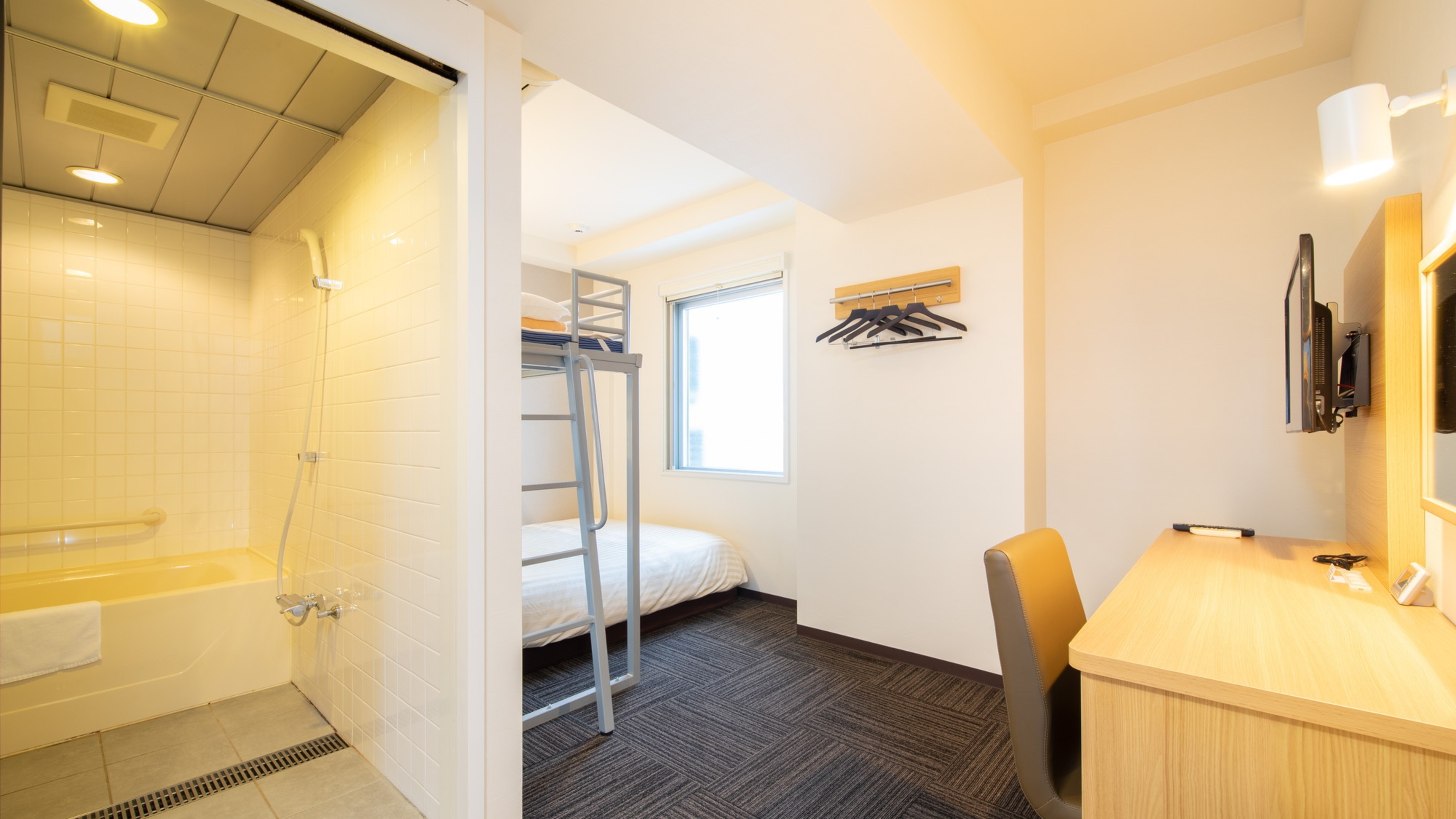 広々設計でどんな世代の方でもご利用いただけるお部屋です