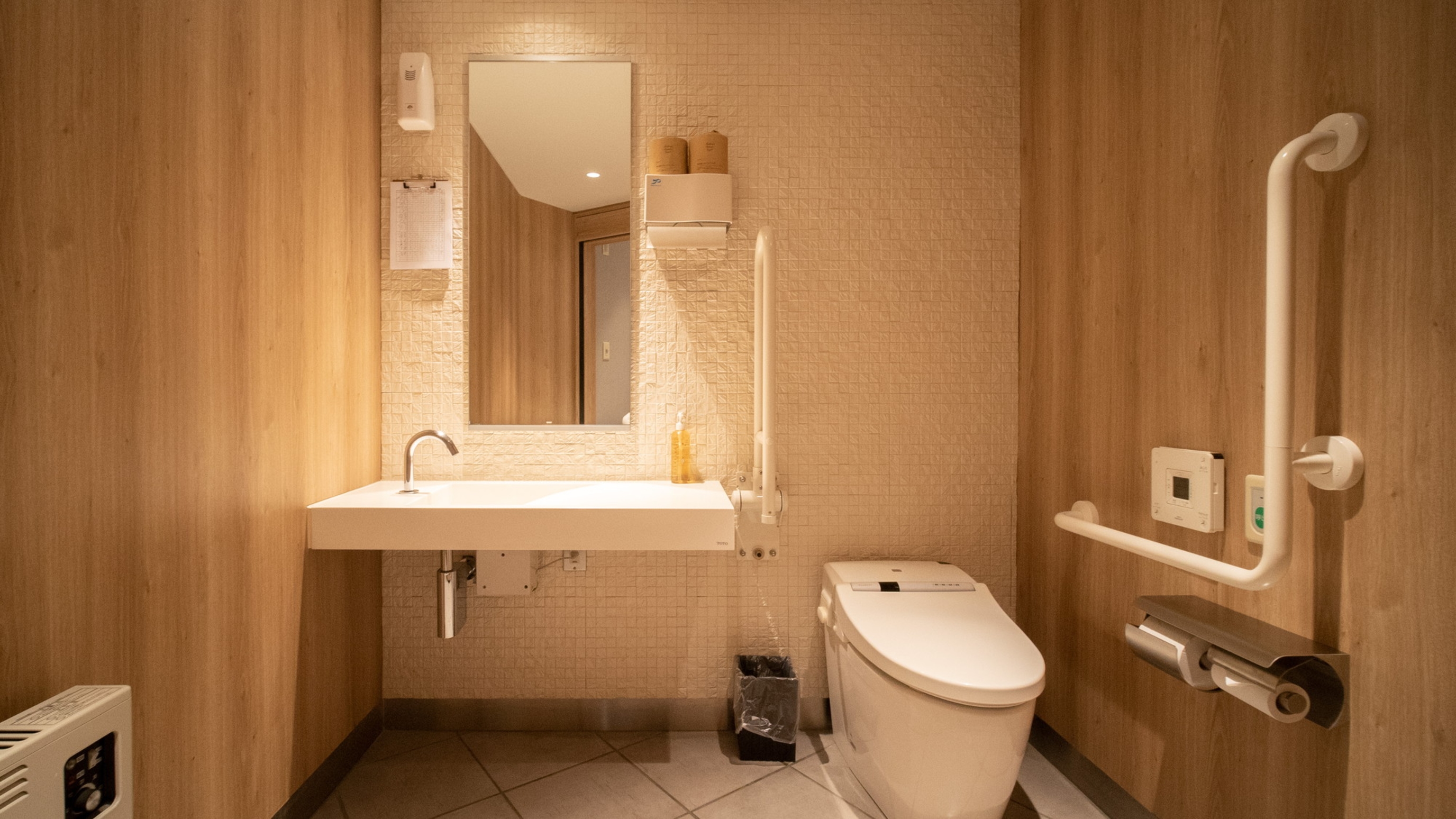 1階共用トイレはバリアフリー仕様です
