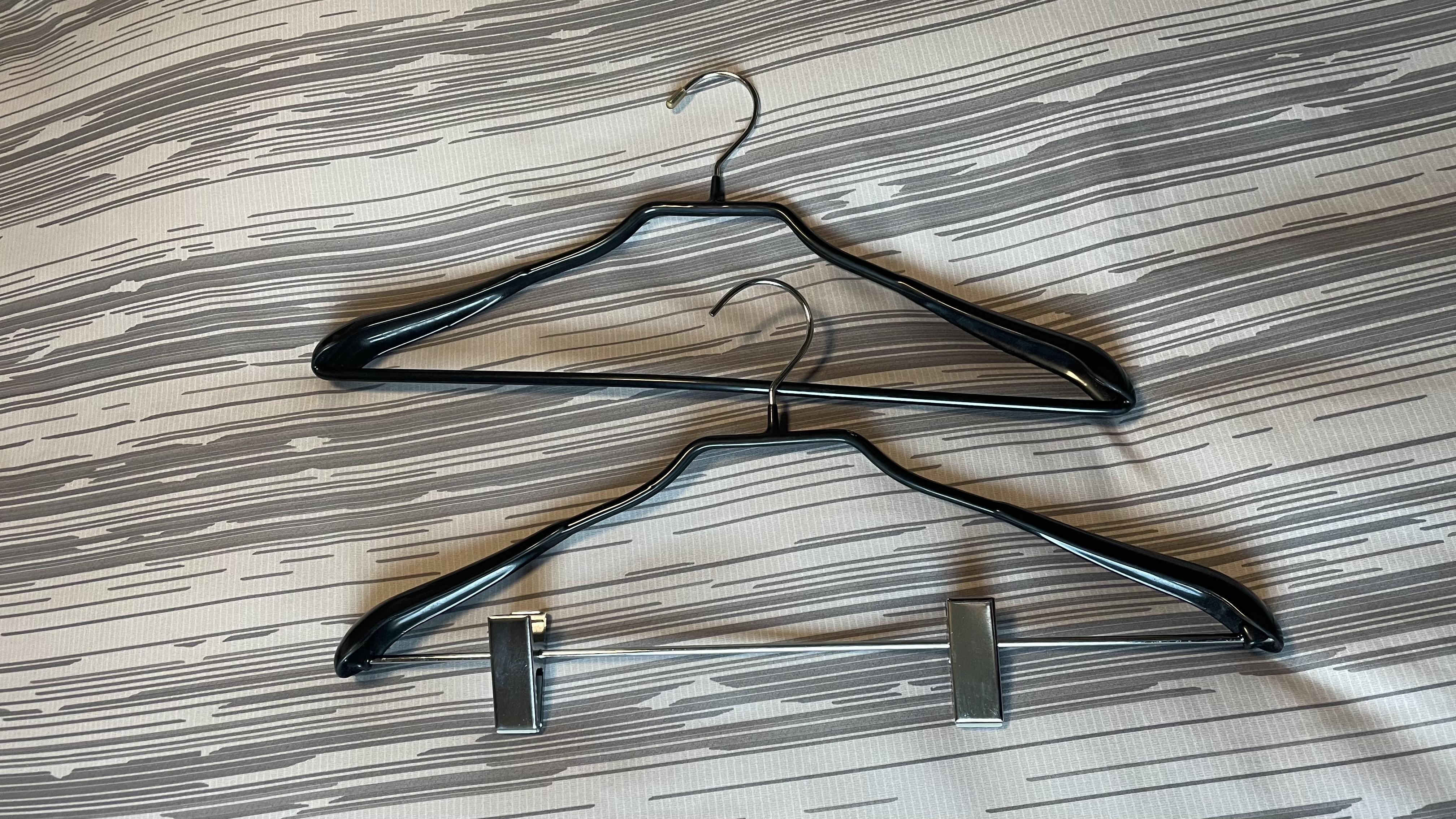 客室アメニティ　ハンガー