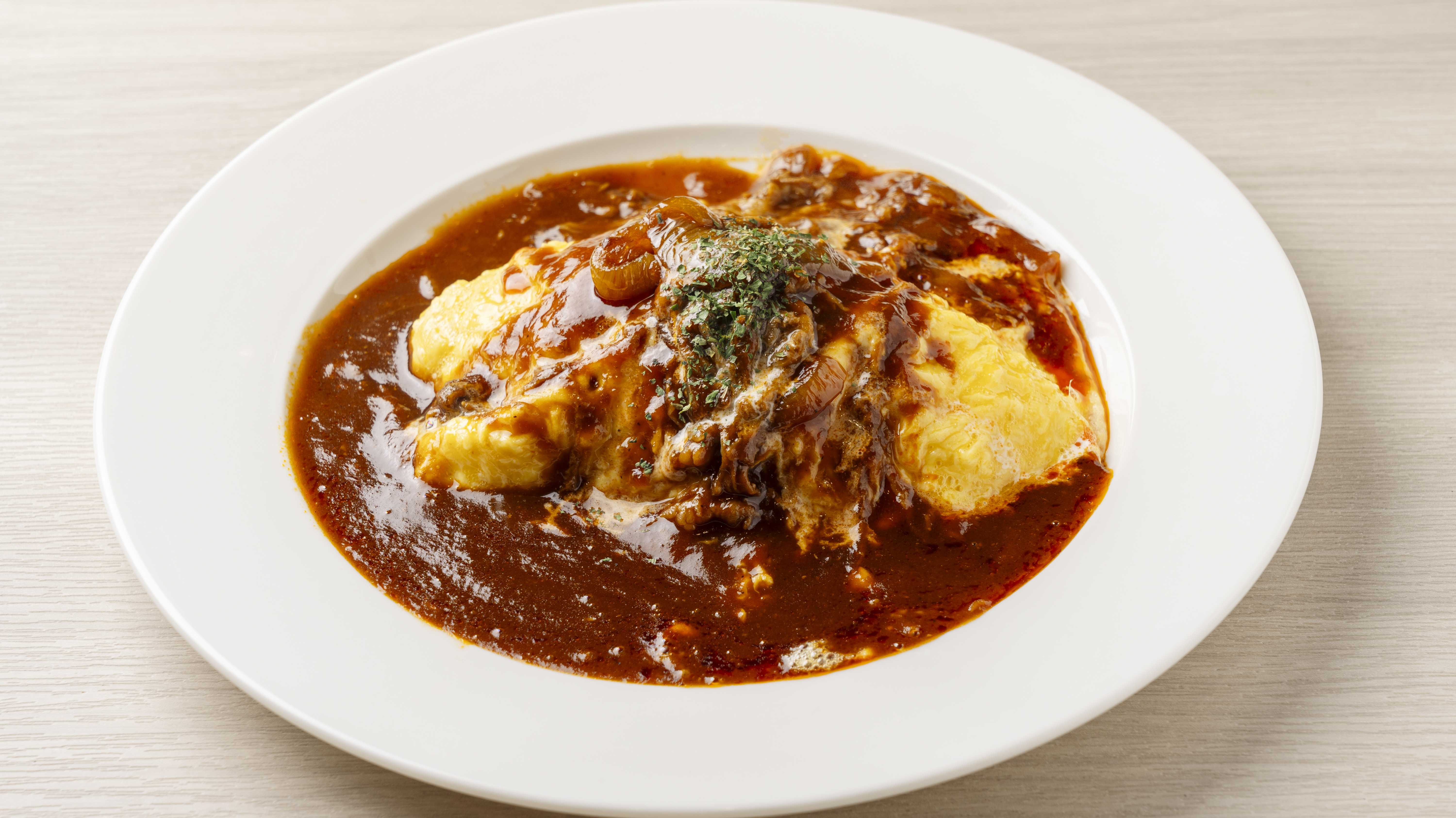 【ランチ・デザート】ハッシュドビーフのオムライス