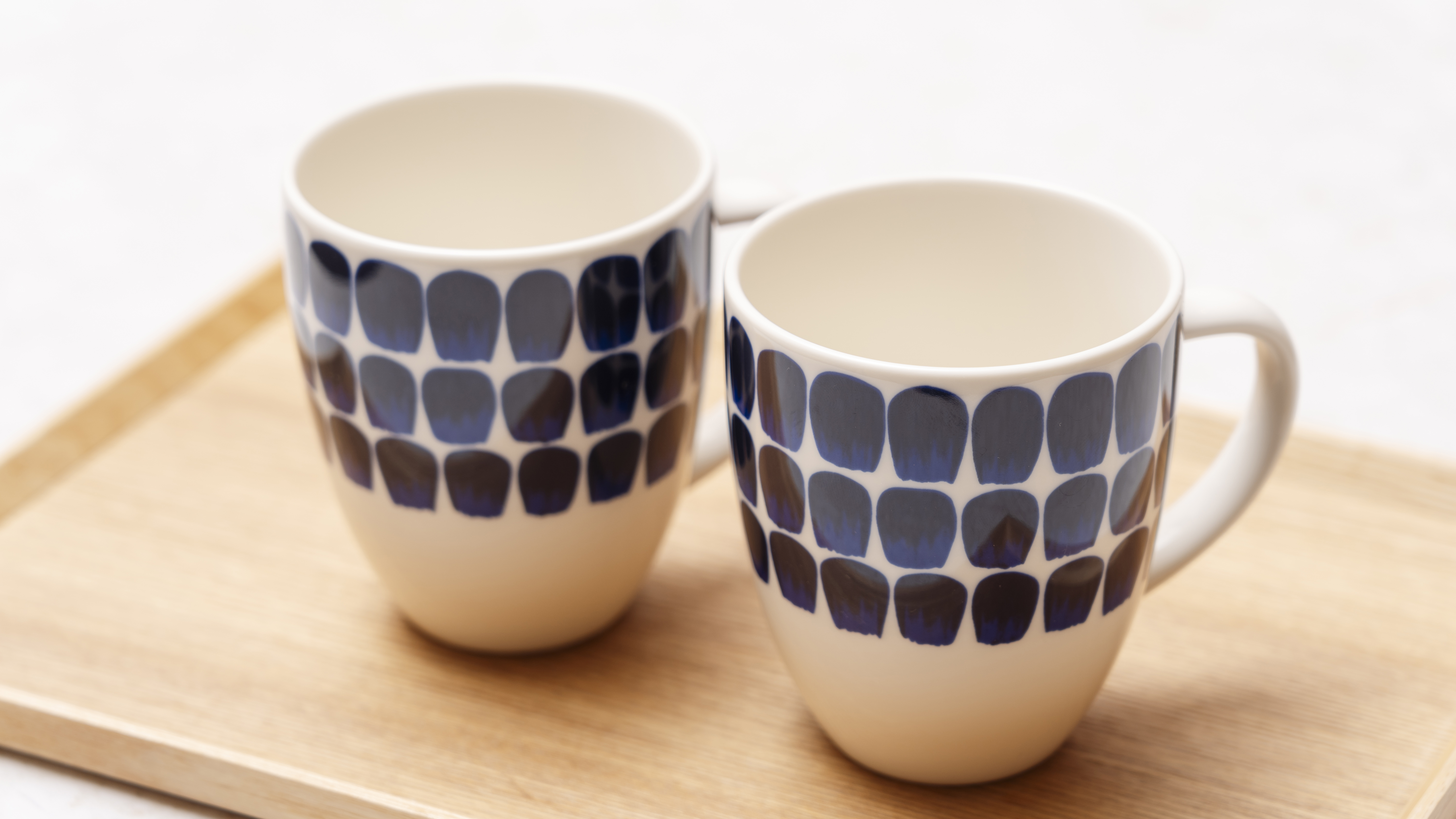 【ジュニアスイートツインルーム・客室備品】マグカップ