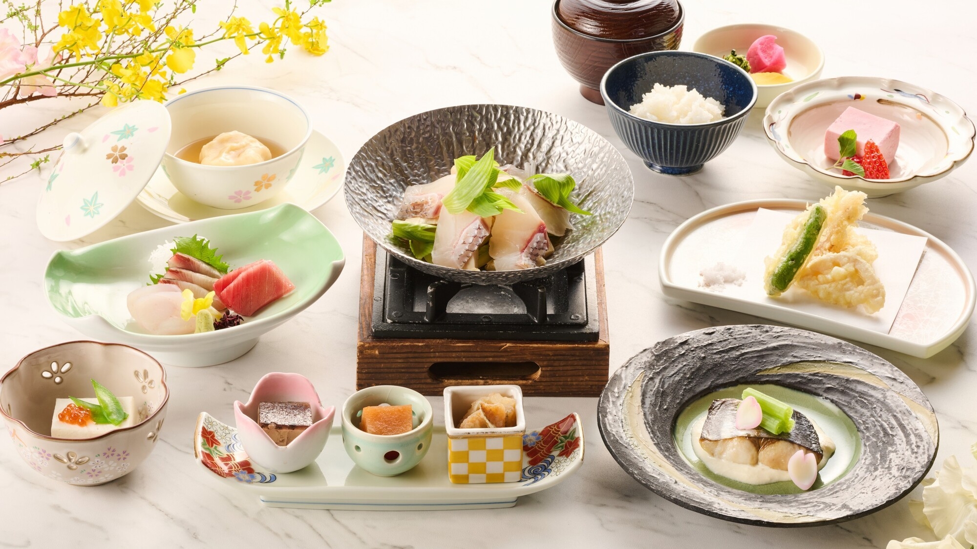 【平日限定・うれしいあれこれ盛りだくさん】お部屋のんびり　女子旅応援プラン（夕朝食付き）