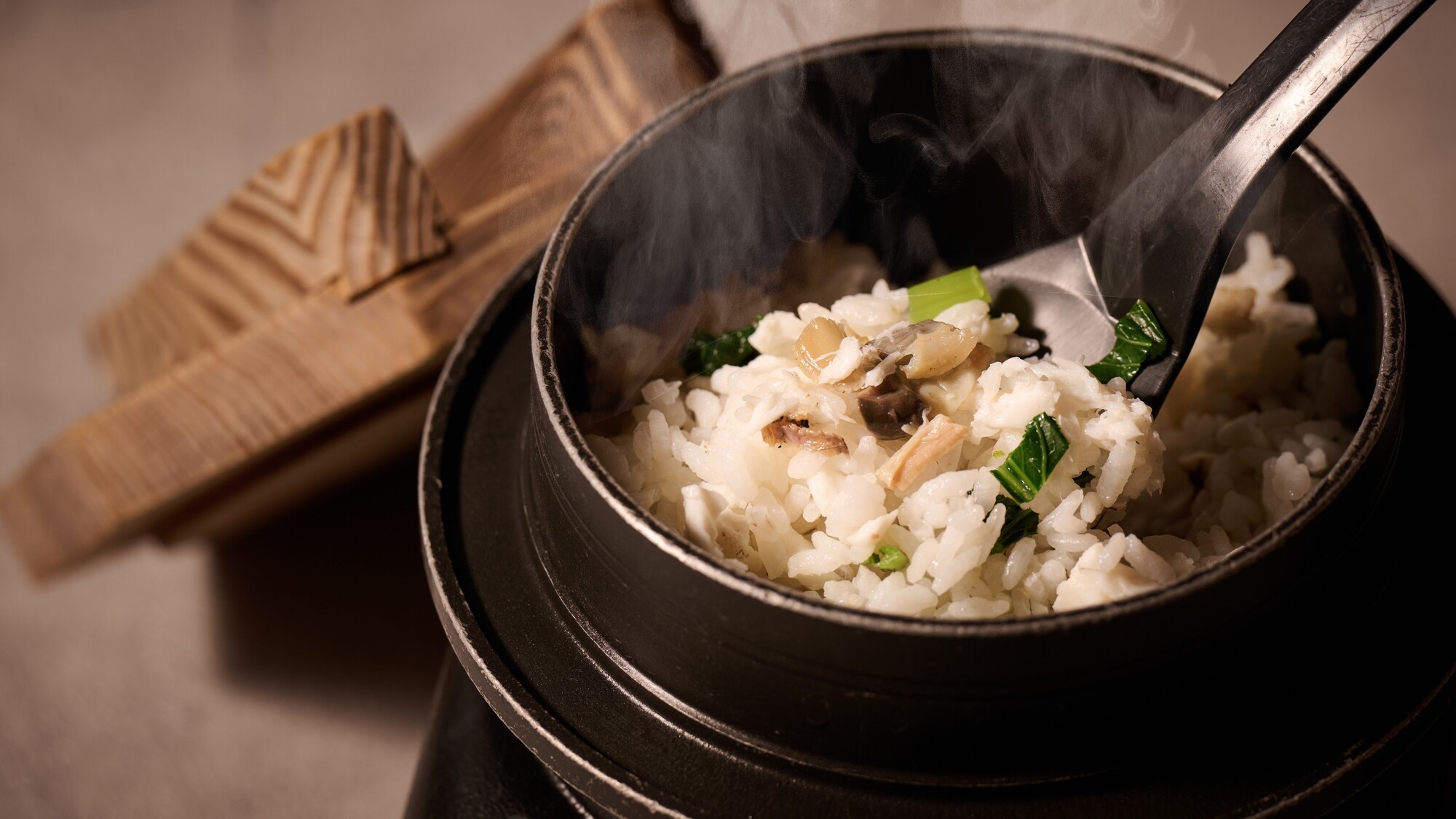 鮑と真鯛の炊き込みご飯