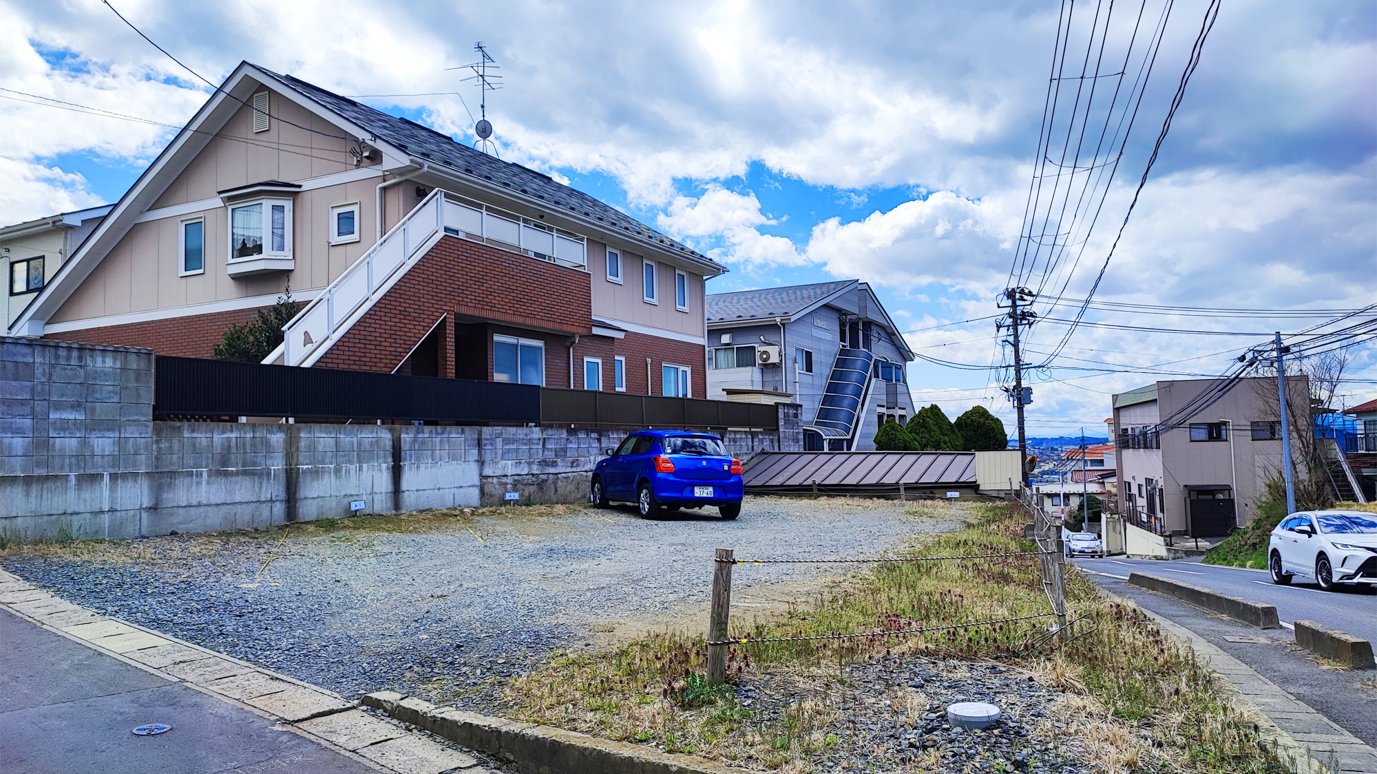 フロンティア　駐車場A