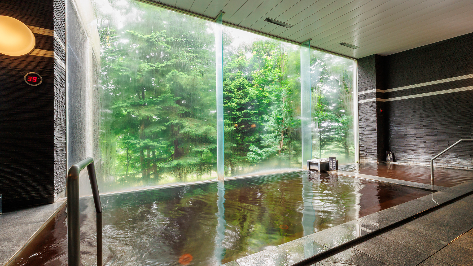 【大浴場】天然温泉「美肌の湯」