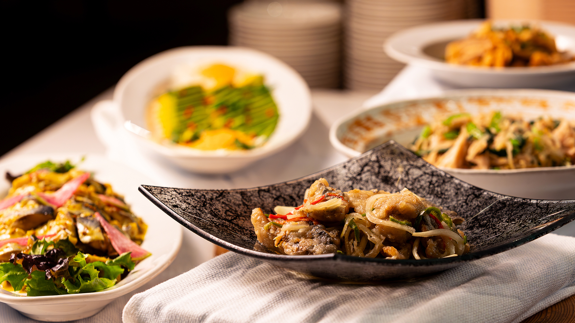 【ディナービュッフェ】和洋様々なメニューで皆様をおもてなしいたします♪