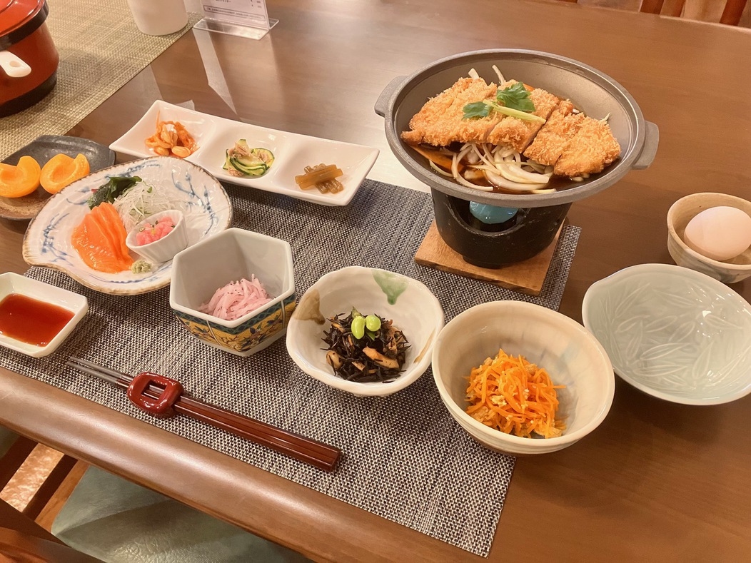 【夕食付】自慢の地産食材を使った夕食付きプラン！次の日が早い方におすすめ♪