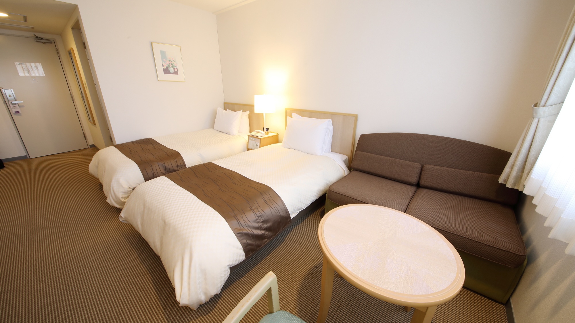 *【ツインルーム】ゆったりとお寛ぎいただけます。