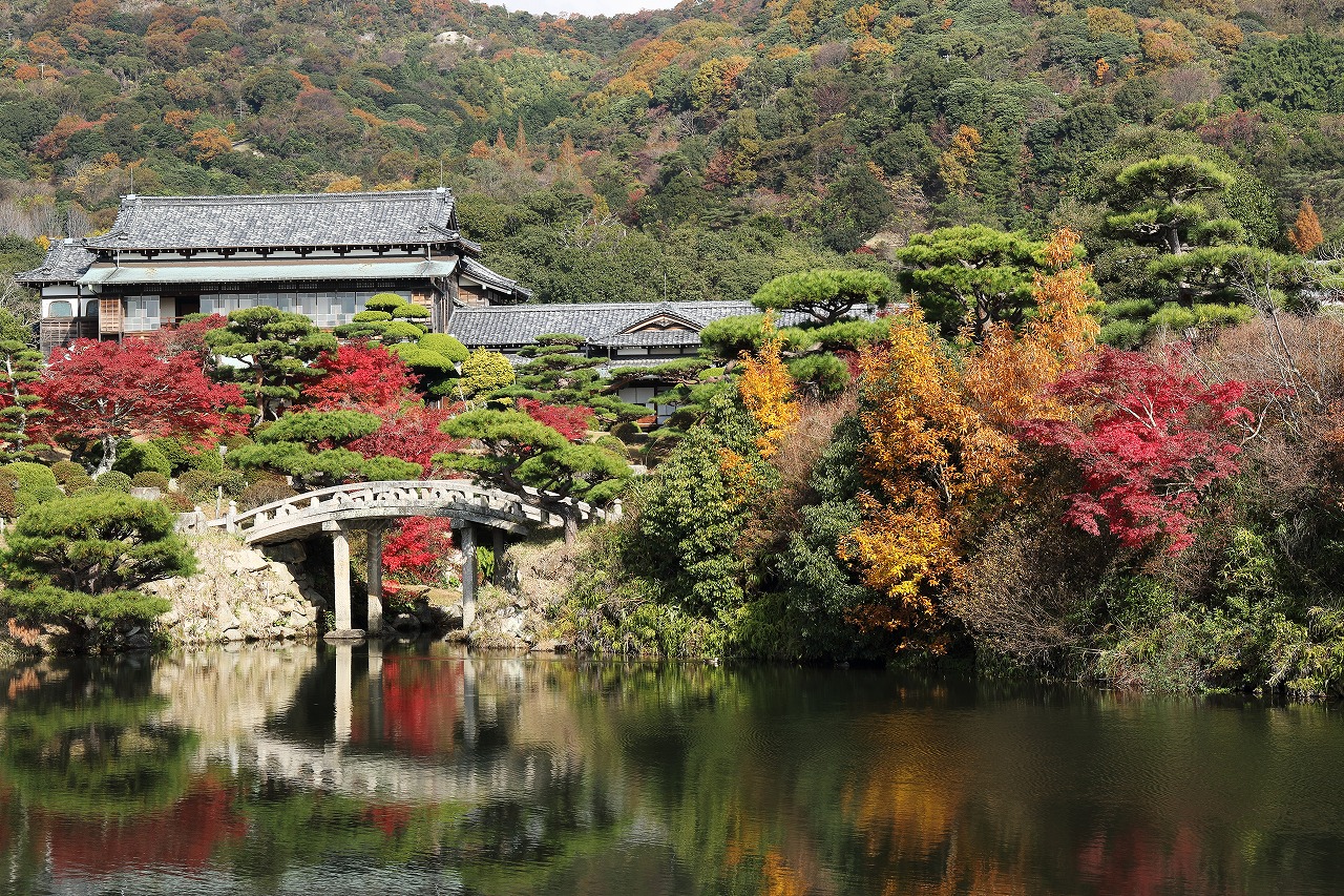 ■毛利氏庭園■季節によっていろんな景色を見せてくれる、カメラマンにも人気のスポット