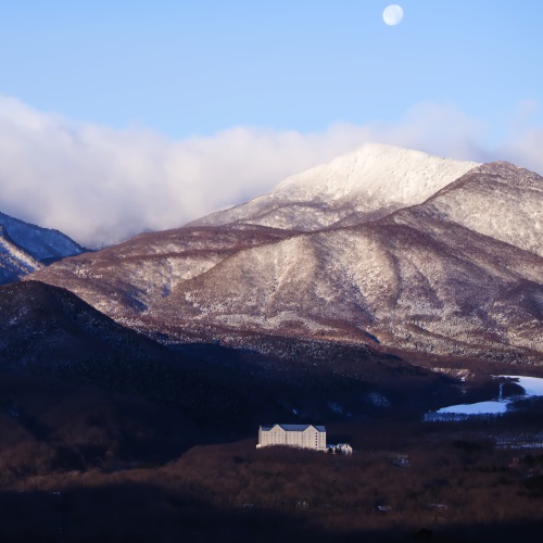 少し雪の残る中での撮影 佐々木俊江様撮影