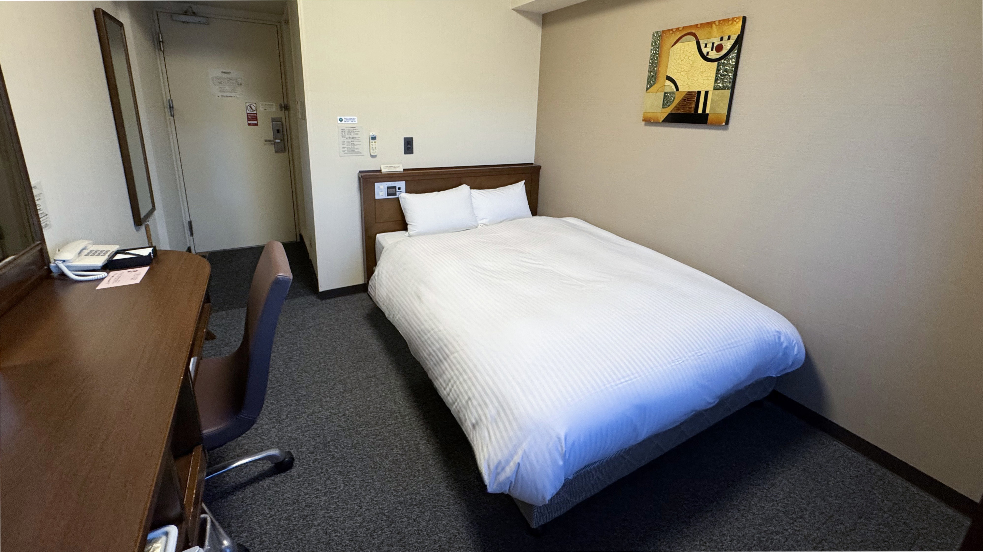 スタンダードセミダブルルーム2