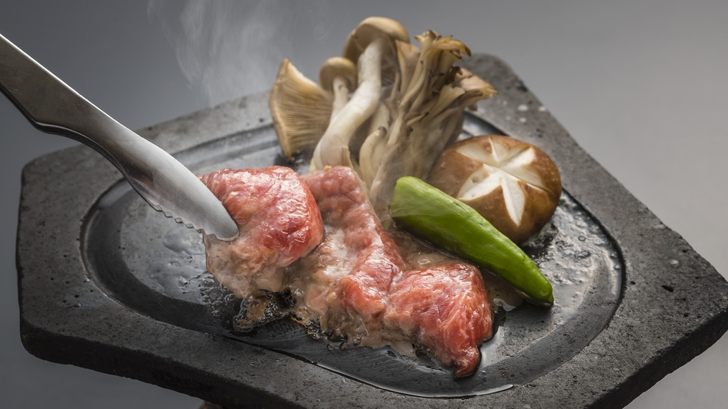 【楽天月末セール】【季節の旬会席】お肉・お魚2種のメインを味わう富山グルメ旅