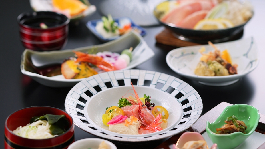 〜平日限定〜【彩りのくつろぎ膳】お得に・気軽に「温泉」でリフレッシュ旅！＜少食・お酒メインの方に＞