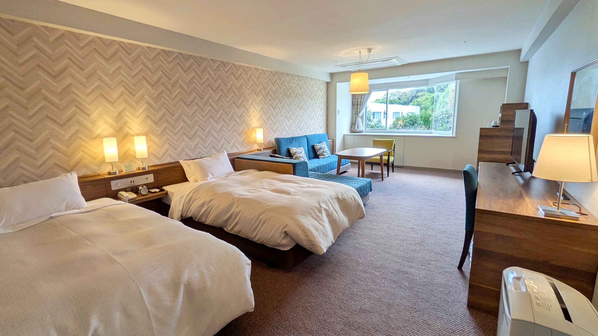 【客室】2025年10月リニューアル！グリーンビュー洋室（一例）