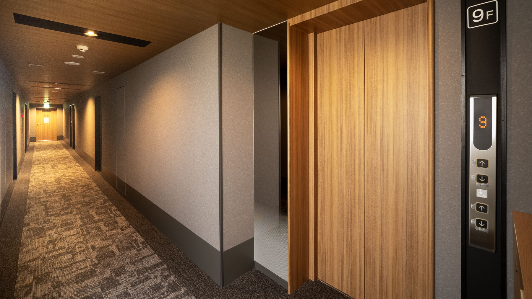 やさしいヒノキの香りに癒されます