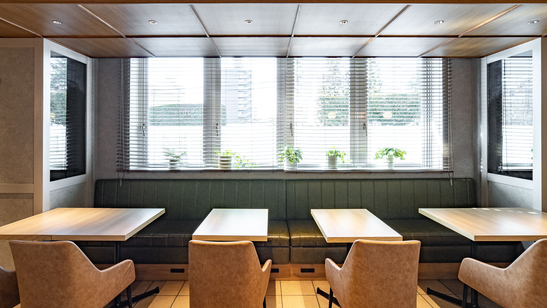 机と椅子もたくさんございます