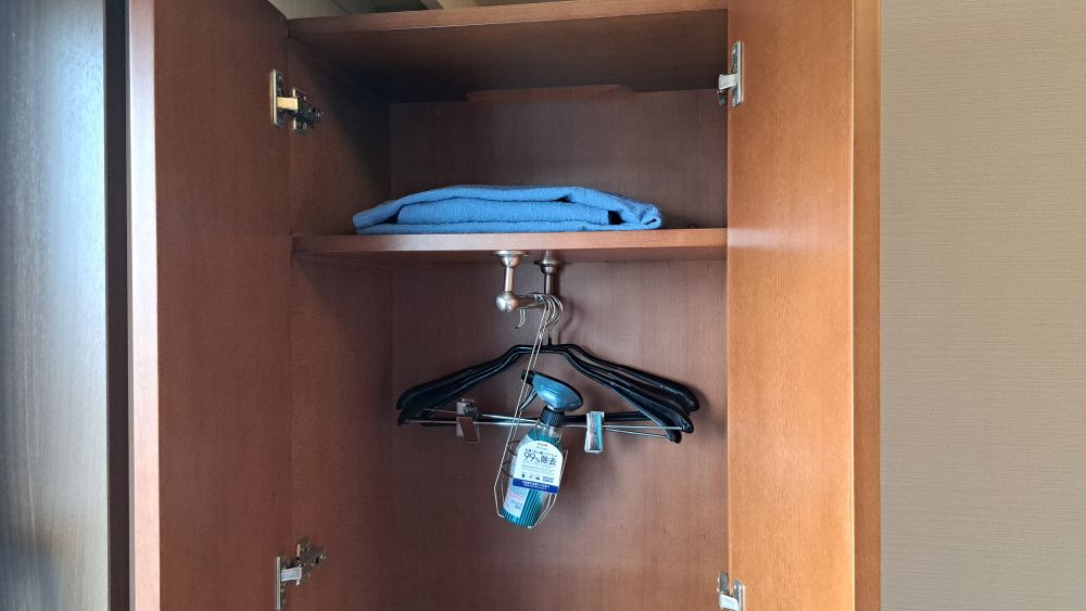 【甚平・消臭スプレー】クローゼットの中にご用意しております。