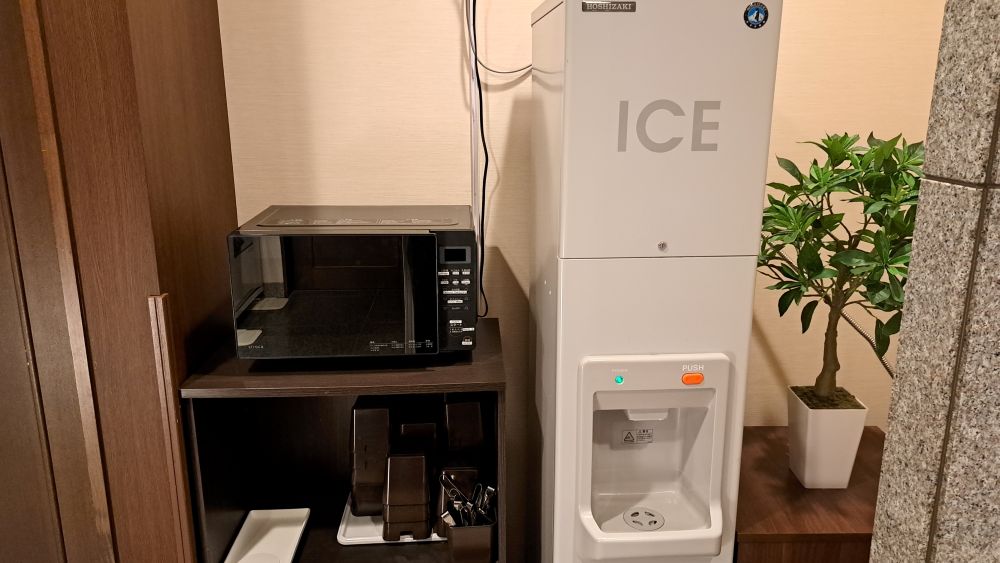 【製氷機・電子レンジ】1階でご利用いただけます。