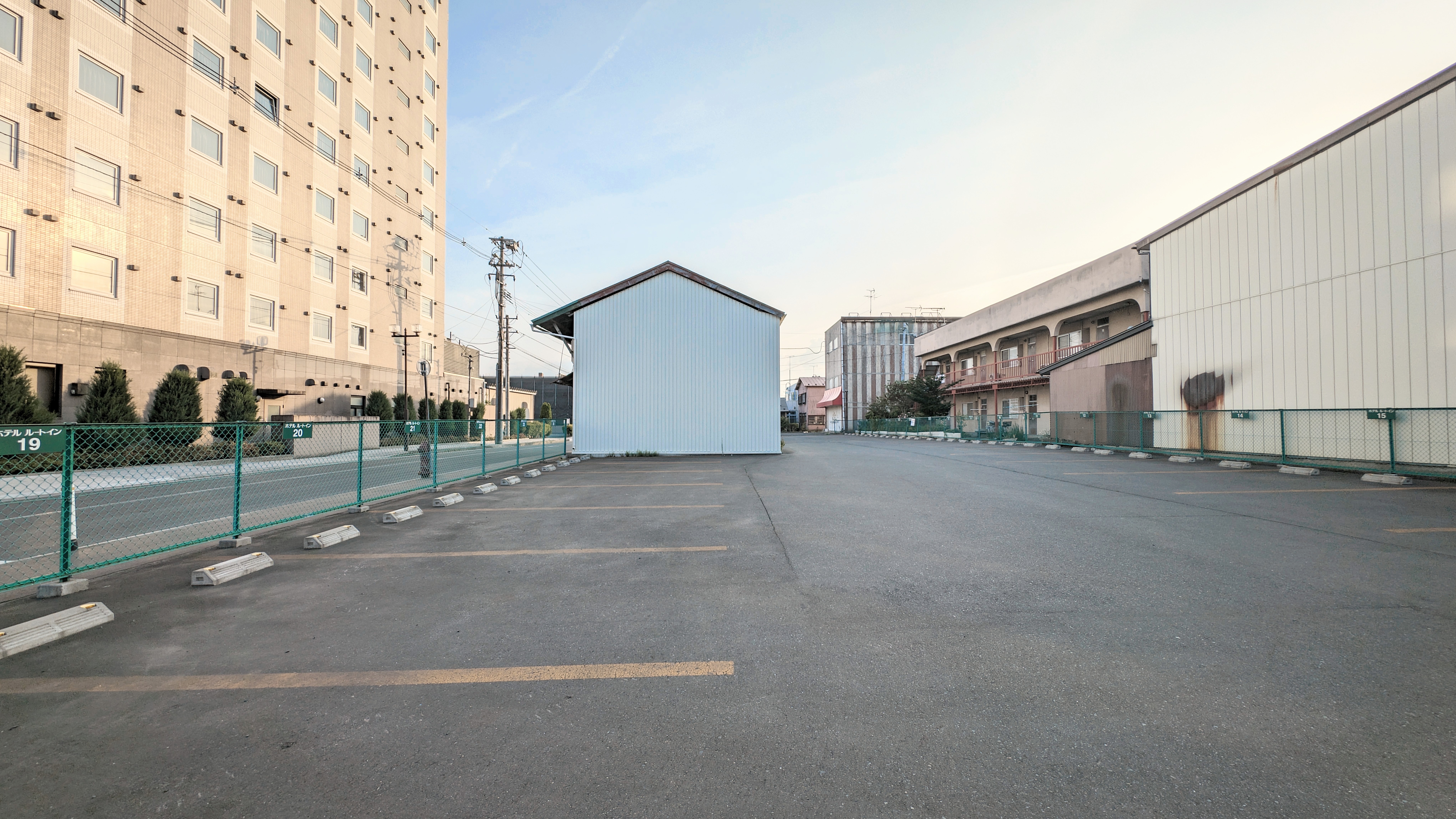 【第二駐車場】第一駐車場が満車の場合はこちらへご駐車ください。