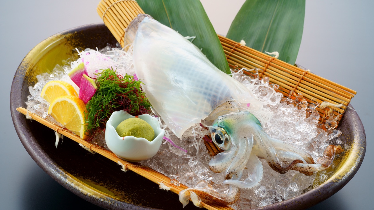 名物イカ活造り1台付＆ディナービュッフェ 【2名様より受付】／オールインクルーシブ夕朝食付