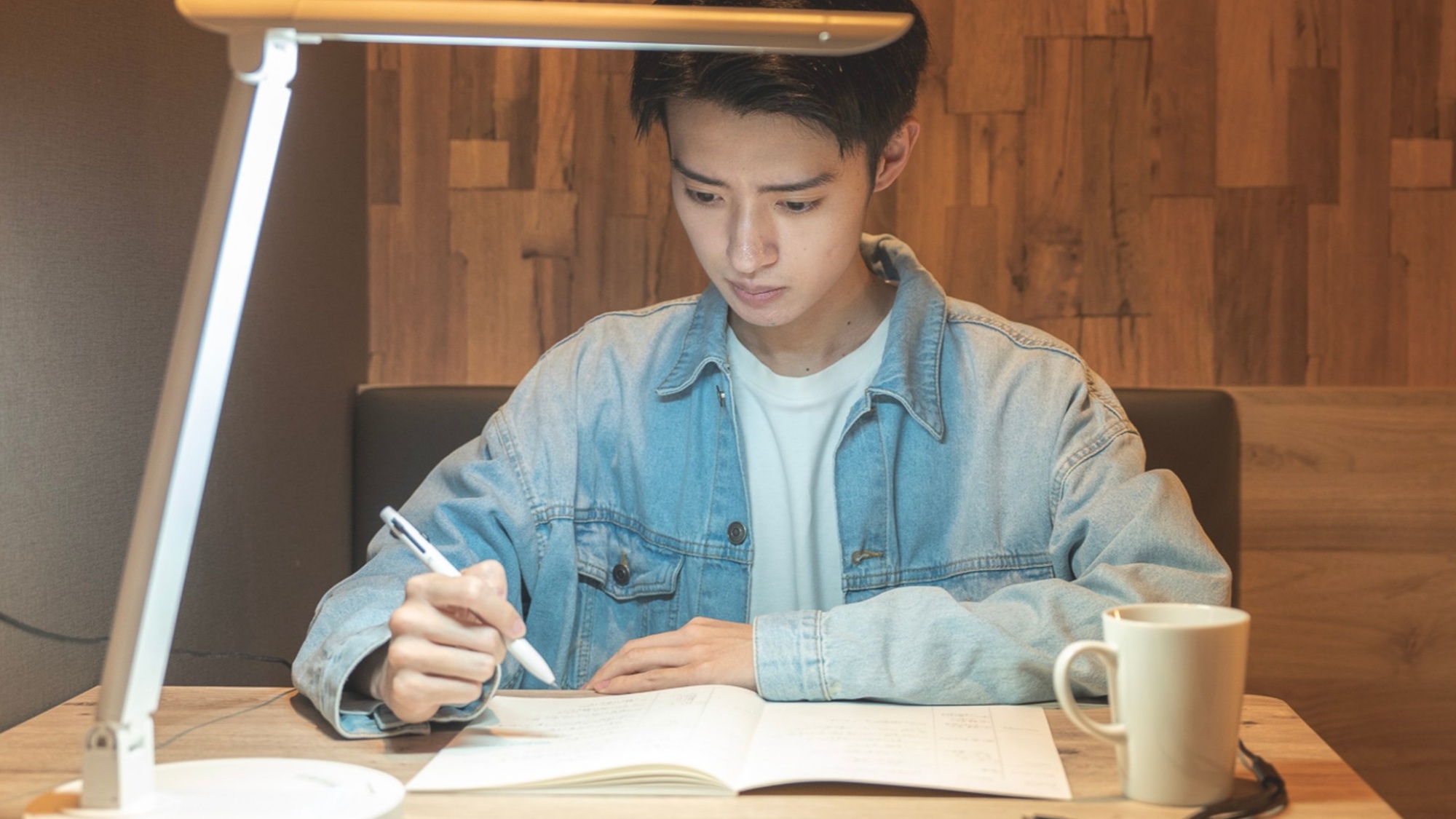 静かな空間で勉強も仕事も捗ります　※使用感イメージ