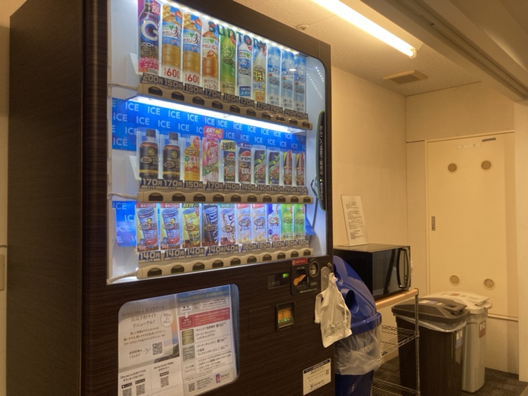 【6階・自販機コーナー】※電子レンジ1台あり