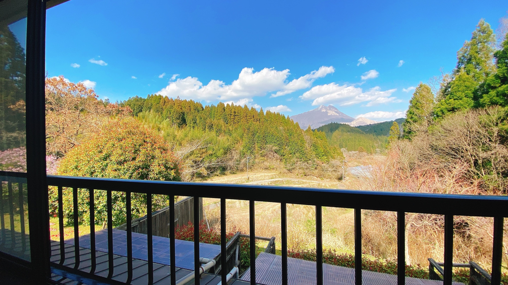 【展望和室】眺望抜群のお部屋。