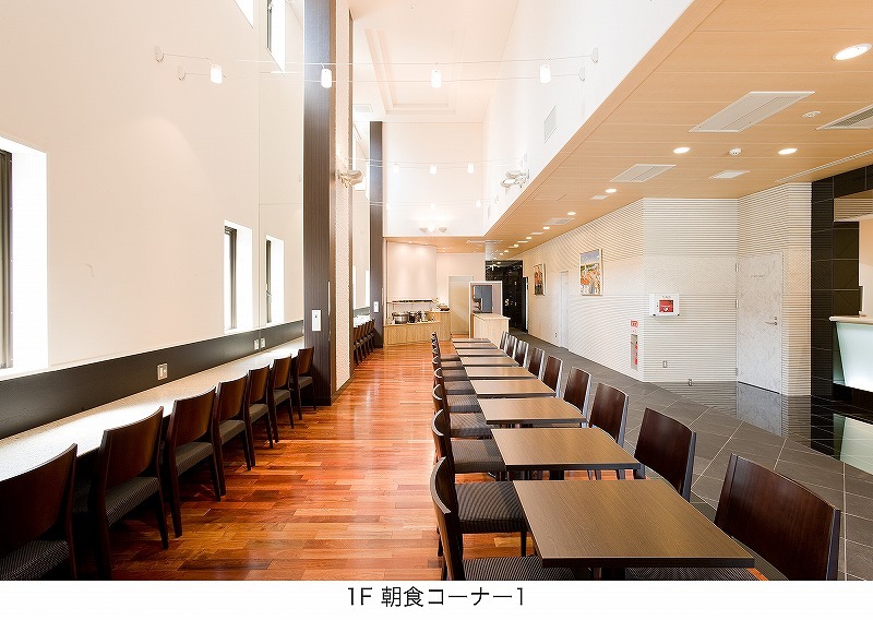 Lobby restaurant