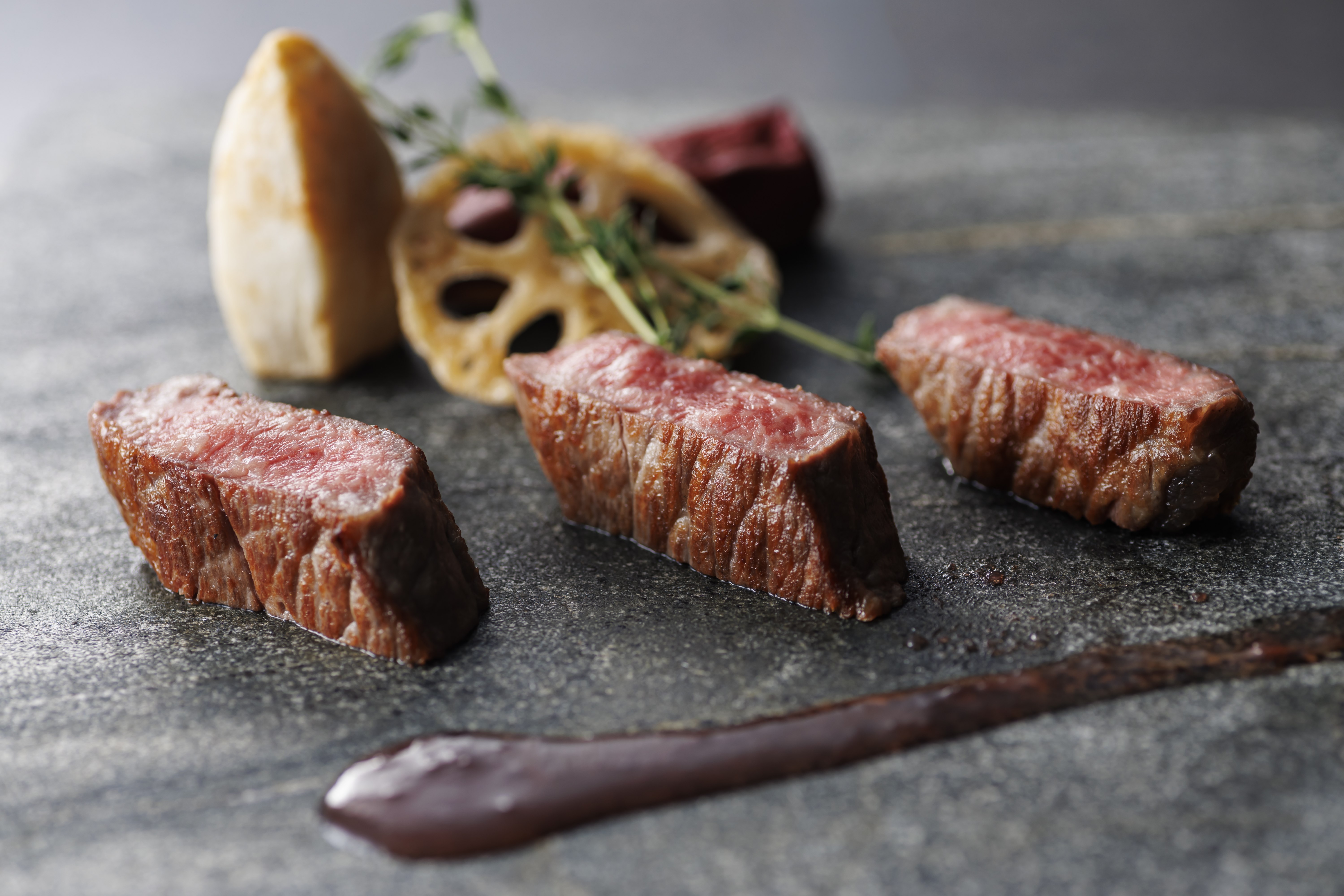 2025冬　恵　洋皿