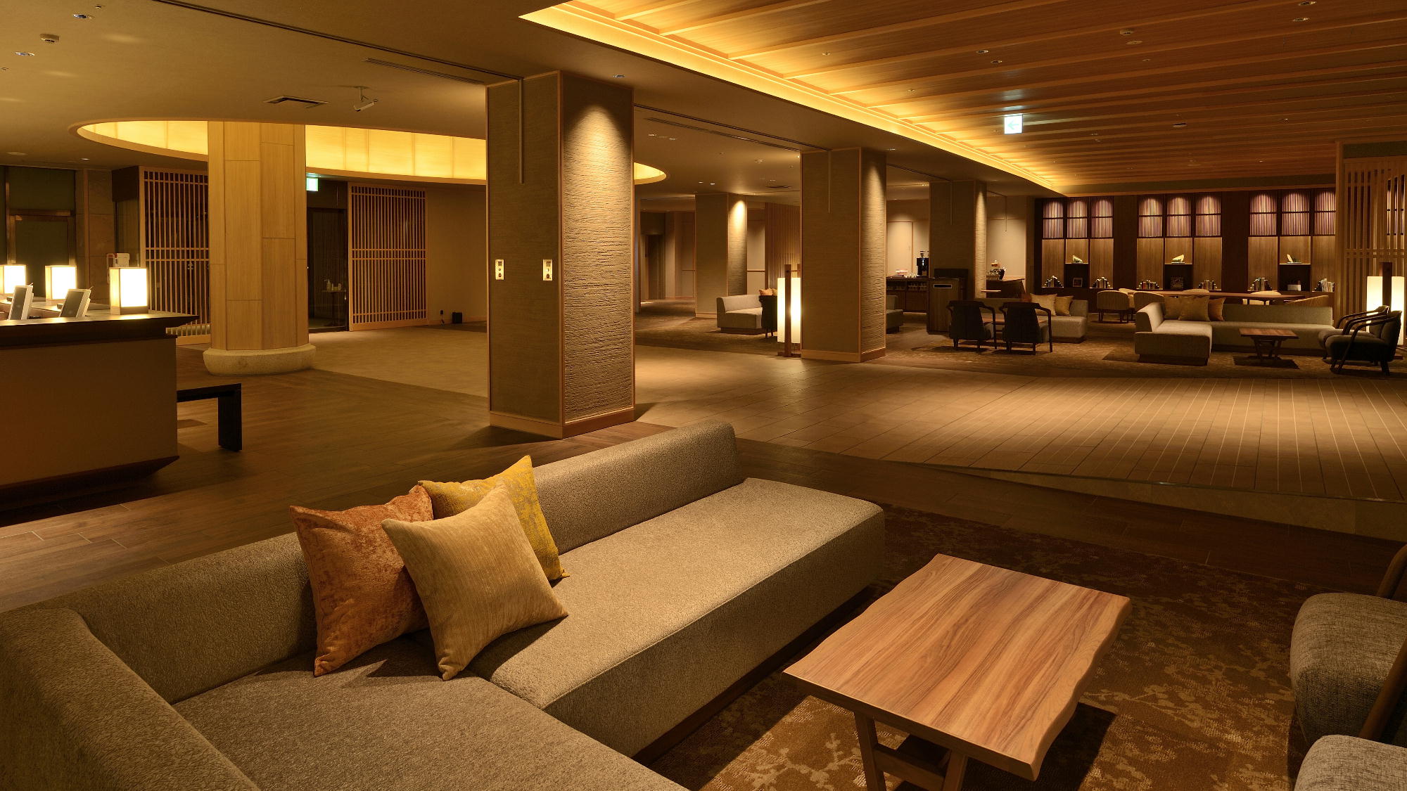 ロビーラウンジ