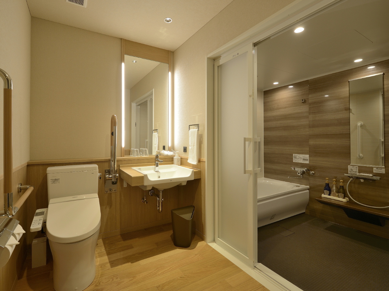 【オーシャンビュー】スーペリアユニバーサルツイン／35平米