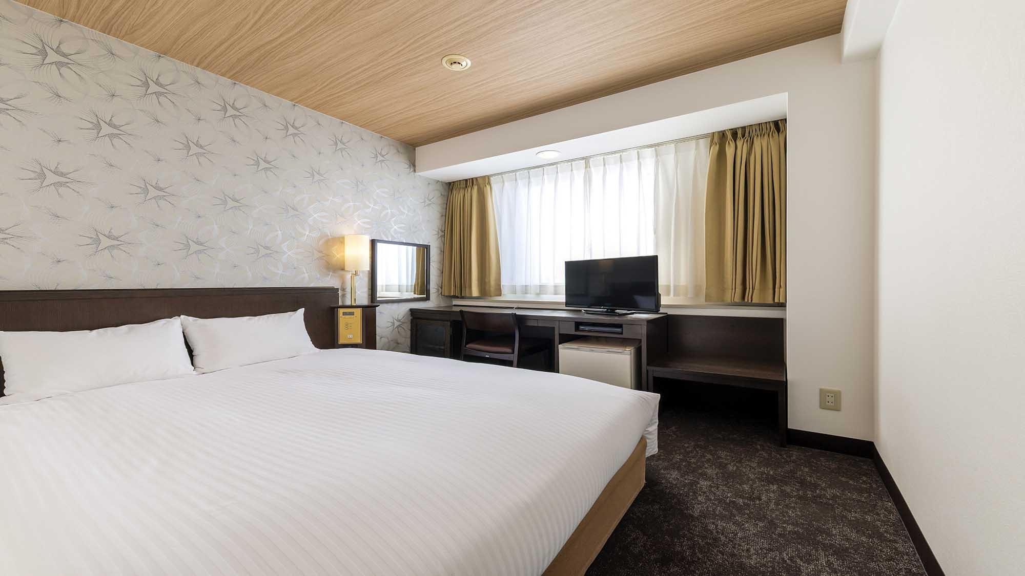 喫煙ワイドシングル（14平方メートル・ベッド幅140センチ）