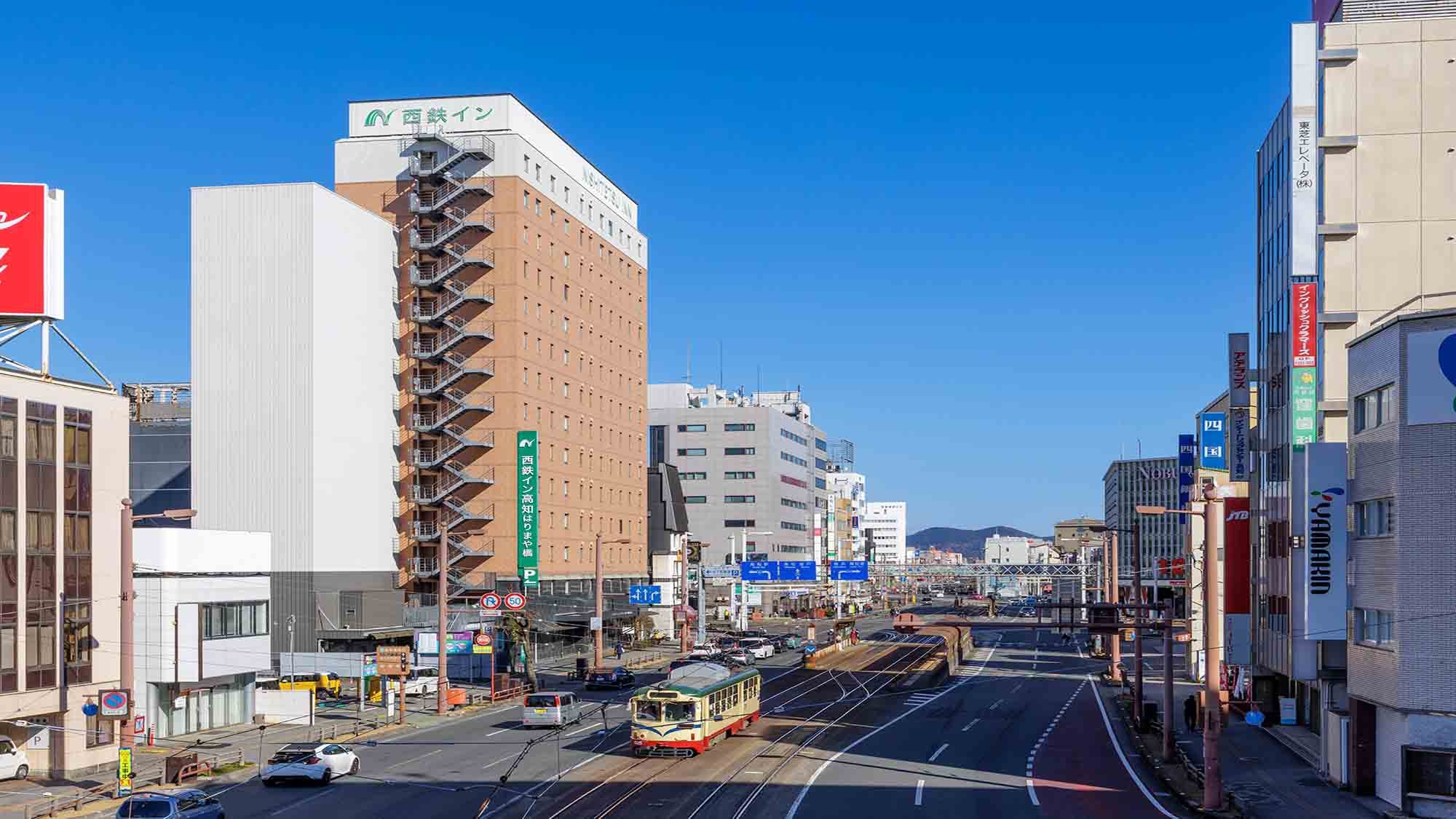 名所「はりまや橋」すぐ横の素泊まり