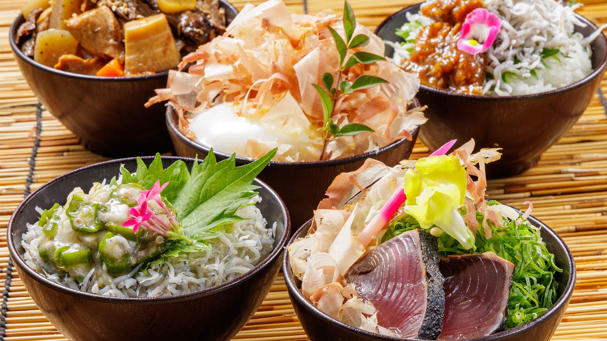 【朝食イメージ】高知のご当地料理を盛り込んだ和洋ブッフェスタイルで朝食を提供しております