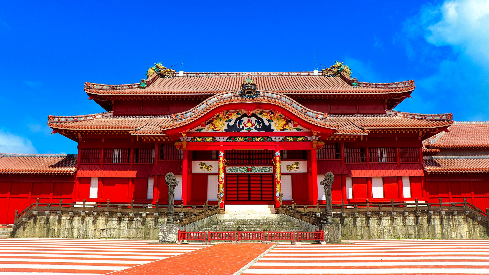 【当館から車で15分】琉球王国の歴史を伝える世界遺産、再建に向けた様子も見学できる「首里城公園」