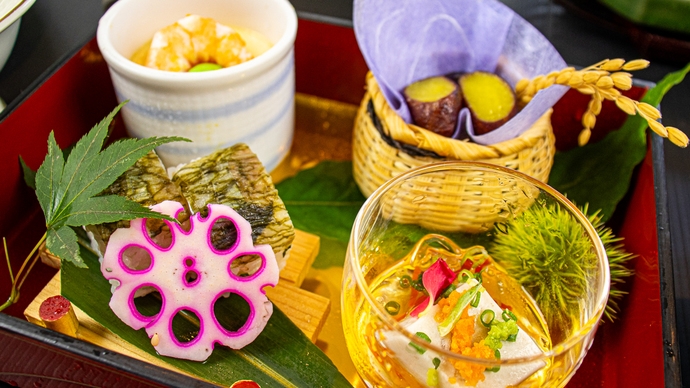 【スタンダードプラン】ご夕食はA5ランク国産牛つき旬の食材満載の和洋折衷の創作膳と自慢の温泉をご堪能