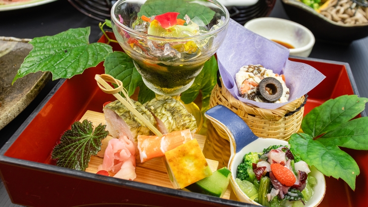 【楽天トラベルサマーSALE】ご夕食はA5ランク国産牛つき和洋折衷の創作膳♪富士山の絶景と共にご堪能