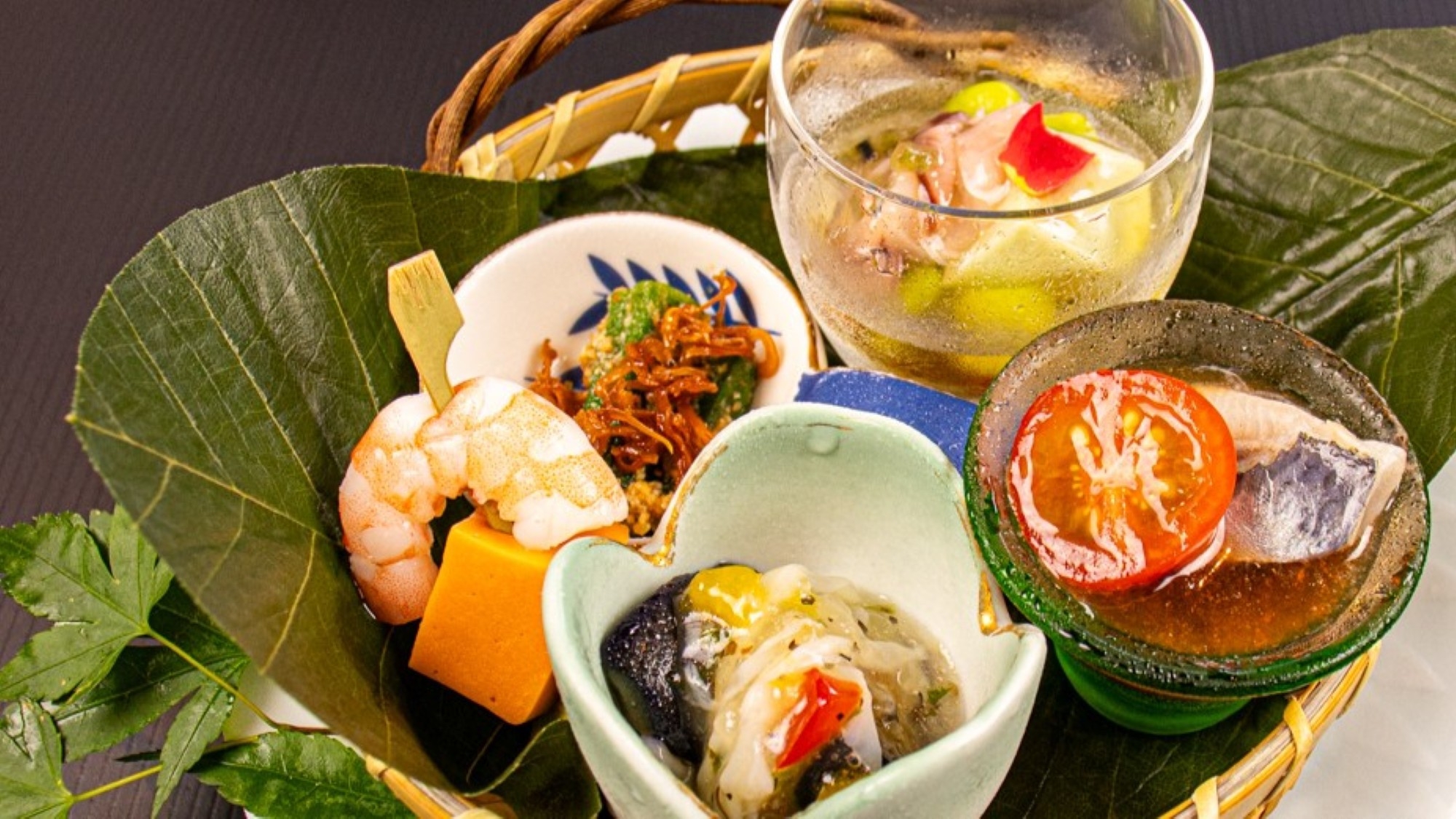 【スタンダードプラン】ご夕食はA5ランク国産牛つき旬の食材満載の和洋折衷の創作膳と自慢の温泉をご堪能