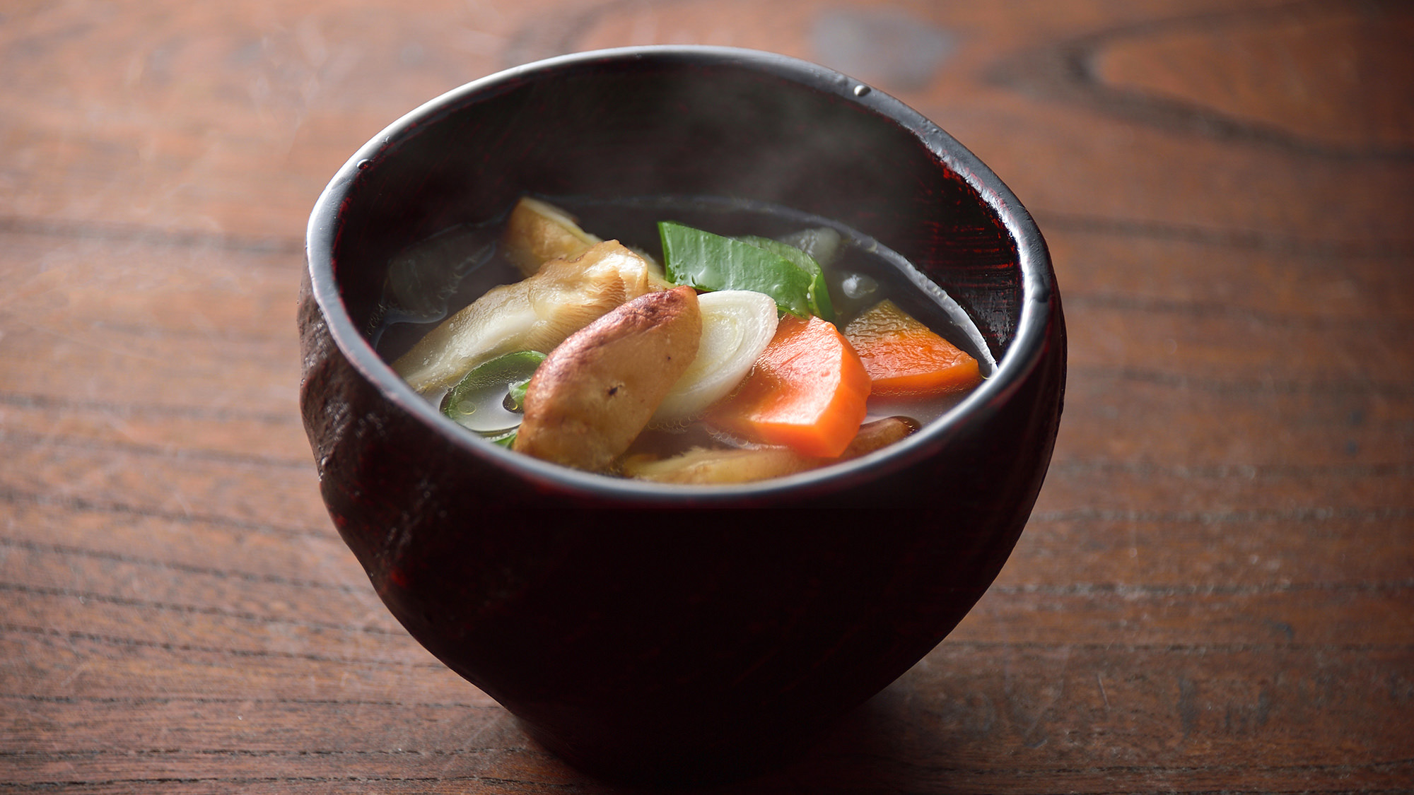 ・【夕食一例】具沢山な汁物。懐かしい味わいです