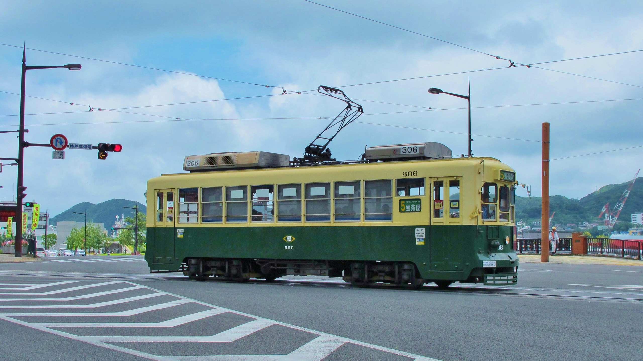 路面電車【画像提供：（一社）長崎県観光連盟】