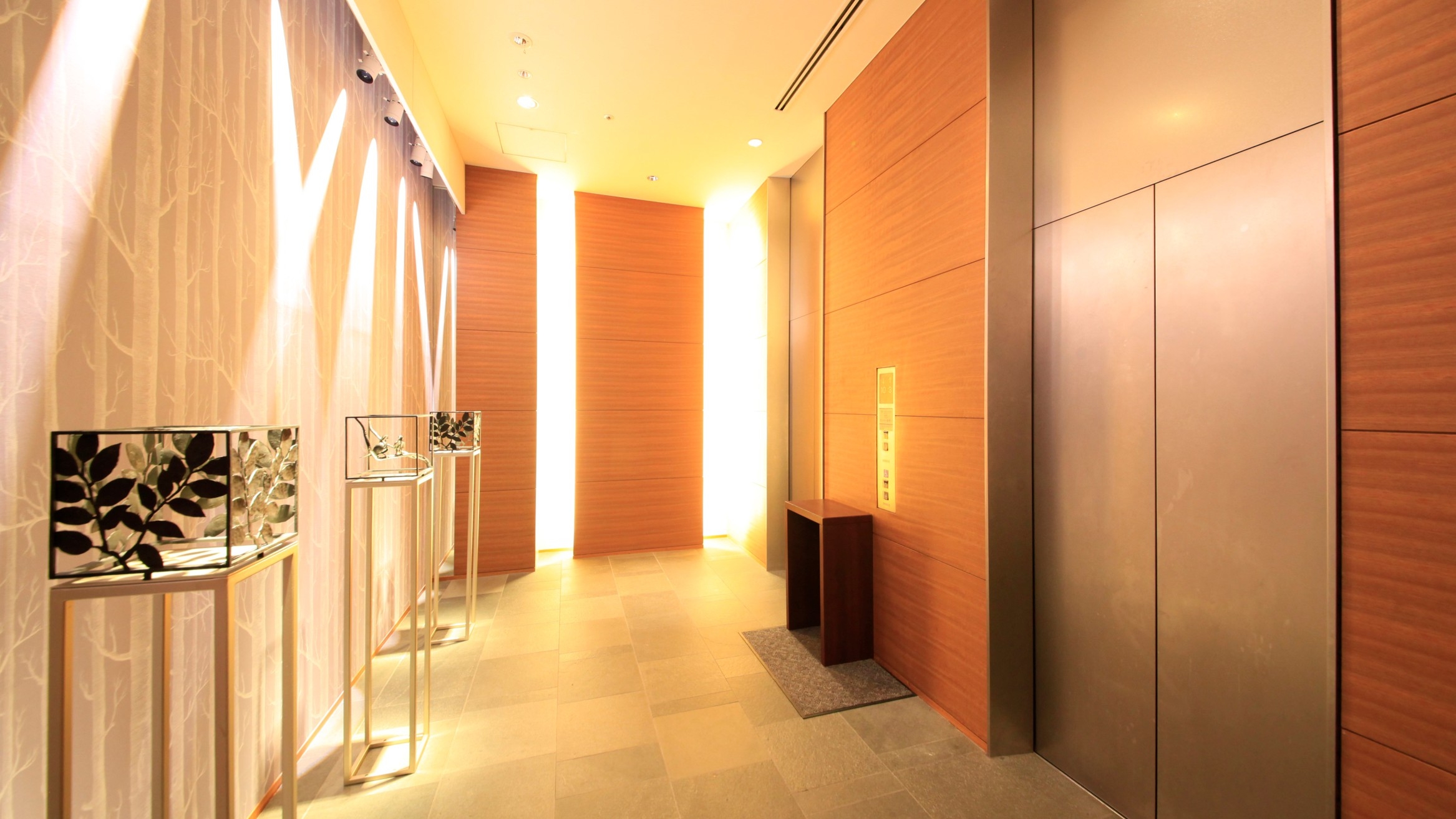 【気軽にホテルライフ♪フリードリンク付】日帰りデイユースプラン(12時〜19時の間で最大5時間利用）