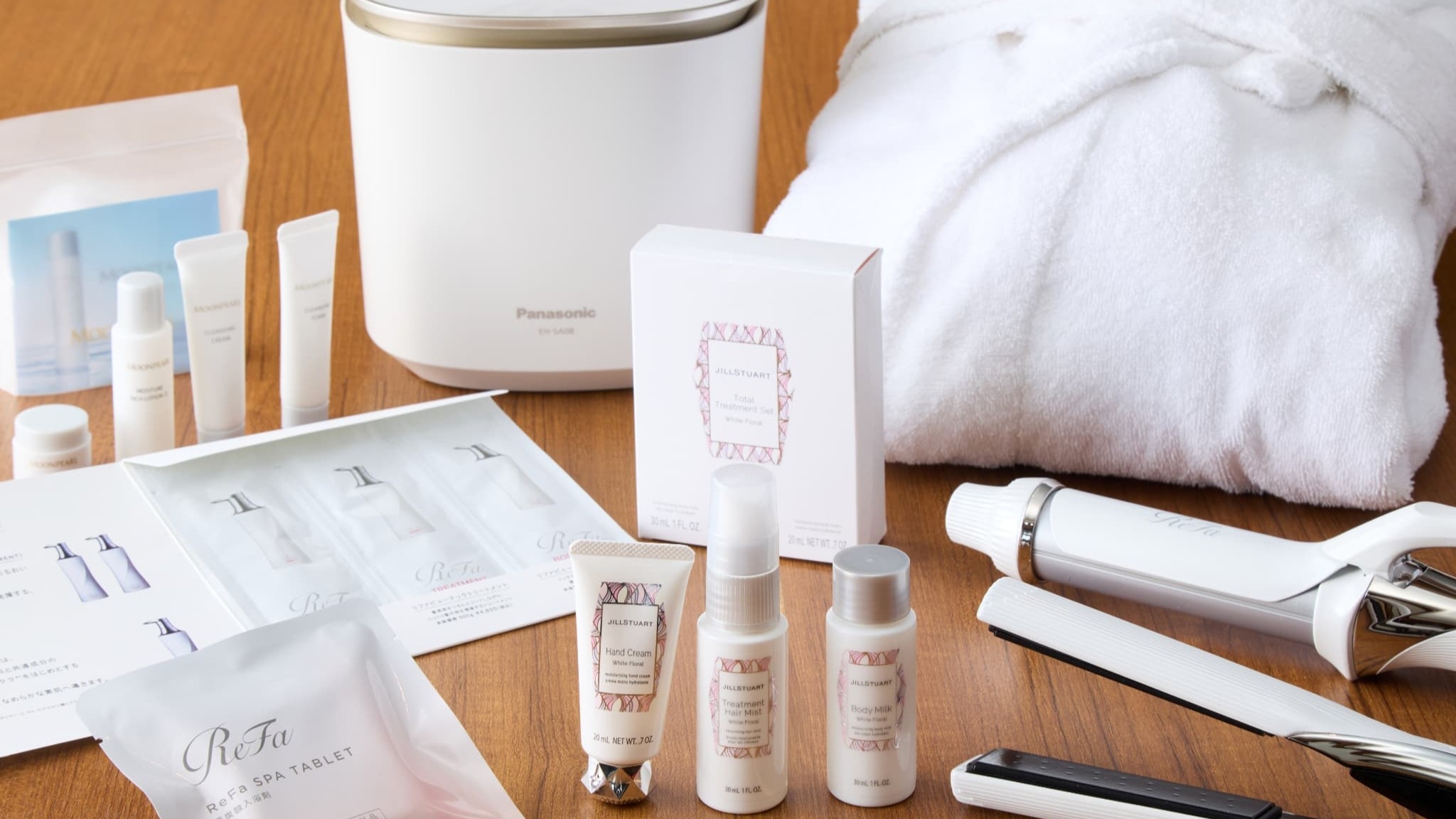 【朝食付き】美容アイテム+選べるアメニティー付きプラン〜フリードリンク付き〜