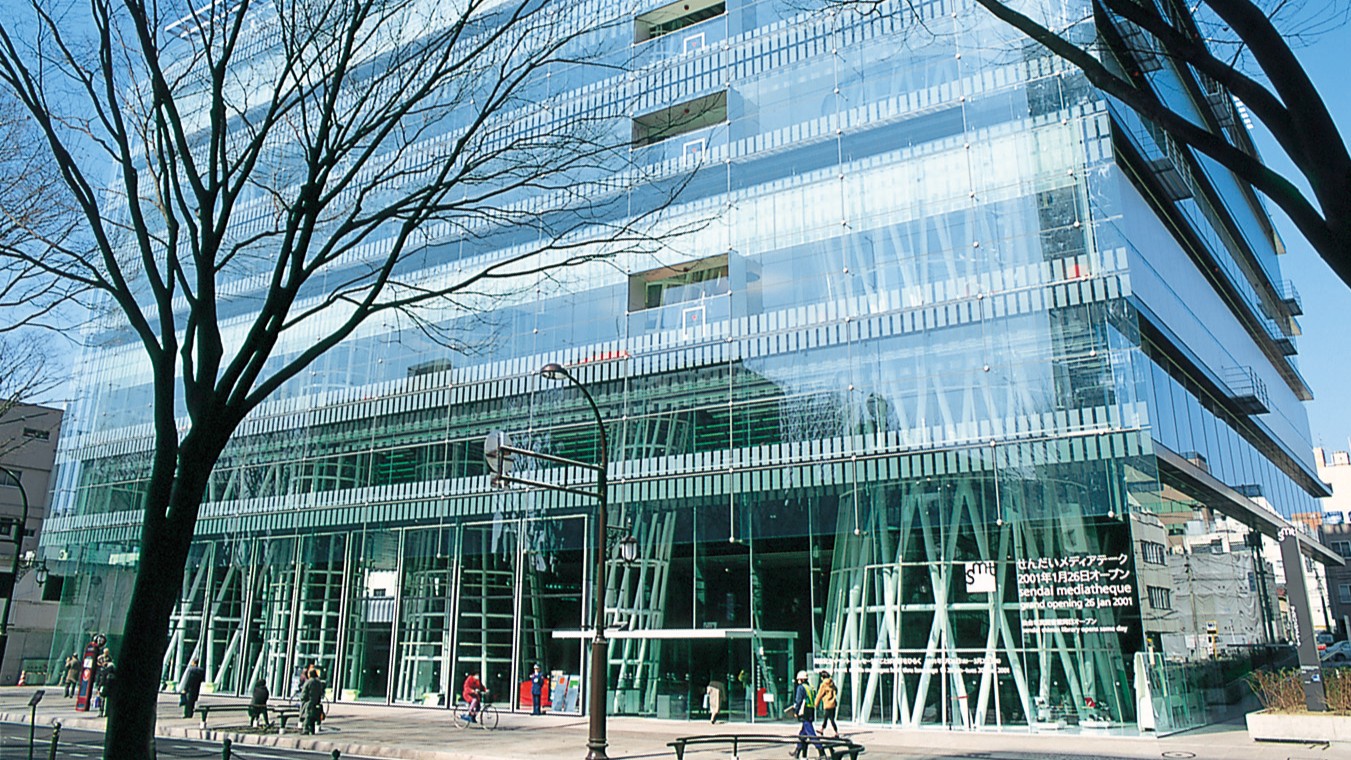 【仙台観光】仙台メディアテーク　ホテルから徒歩20分　写真提供：宮城県観光戦略課